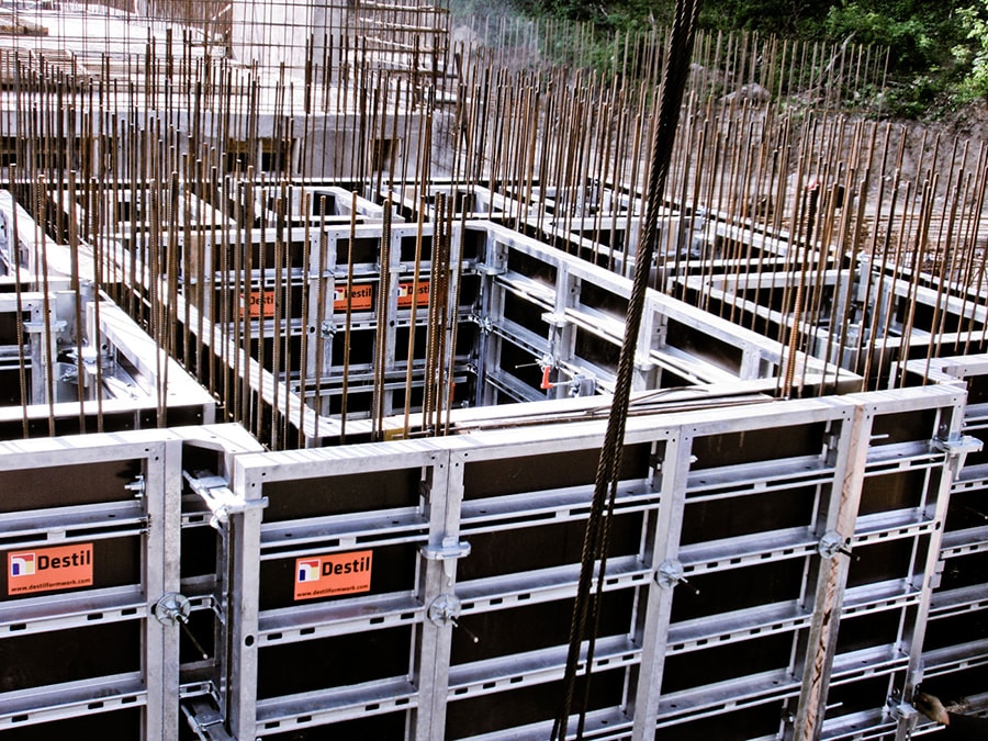 Cofraje metalice pentru colțuri și case de lift